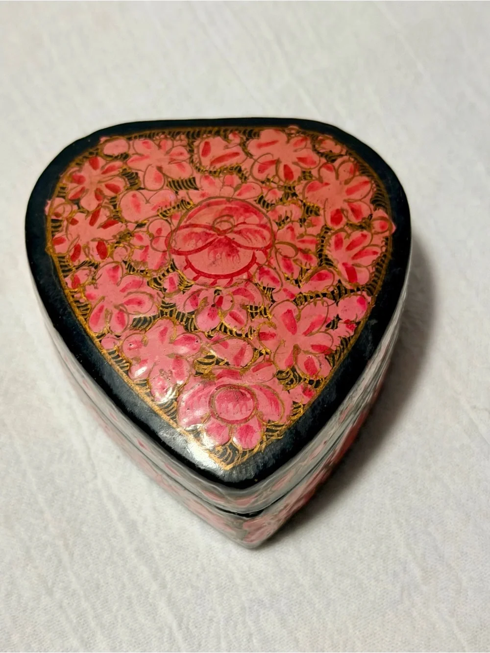 Vintage Hand-Painted Floral Heart Trinket Box in Pink and Black - Picture 8 of 8